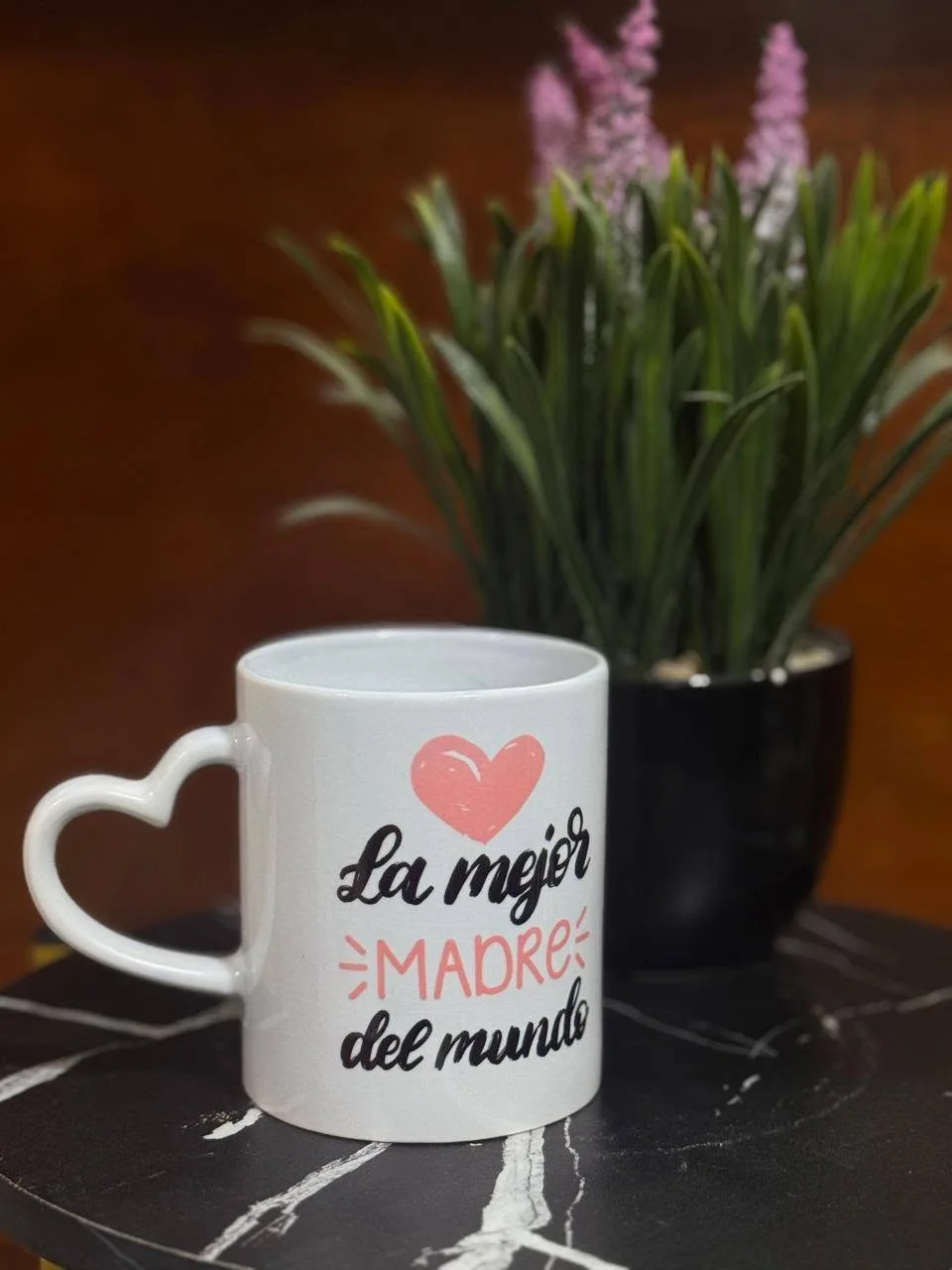 Taza para mamá con asa en forma de corazón