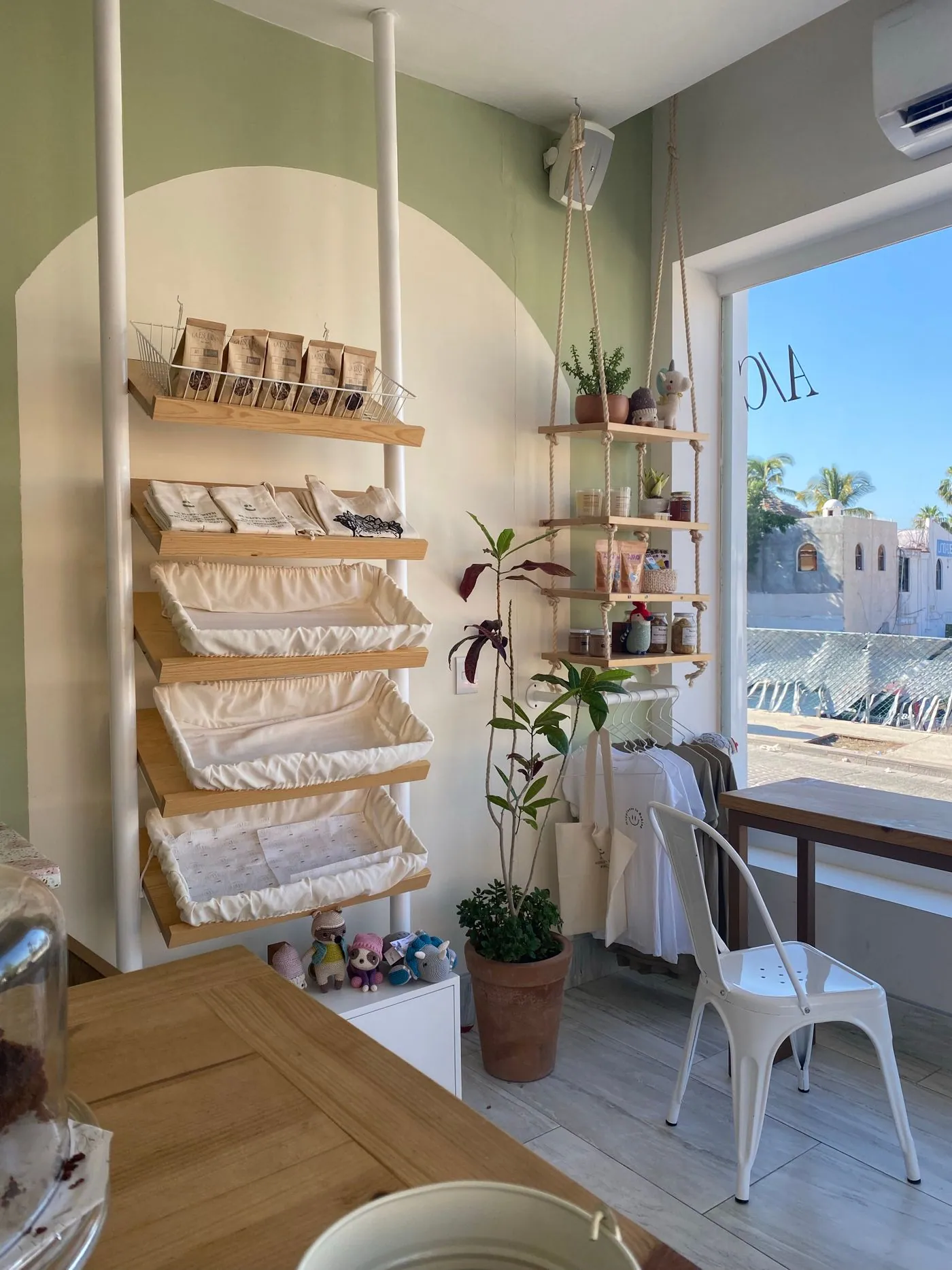 Diseño interior de un local comercial · imagen ilustrativa